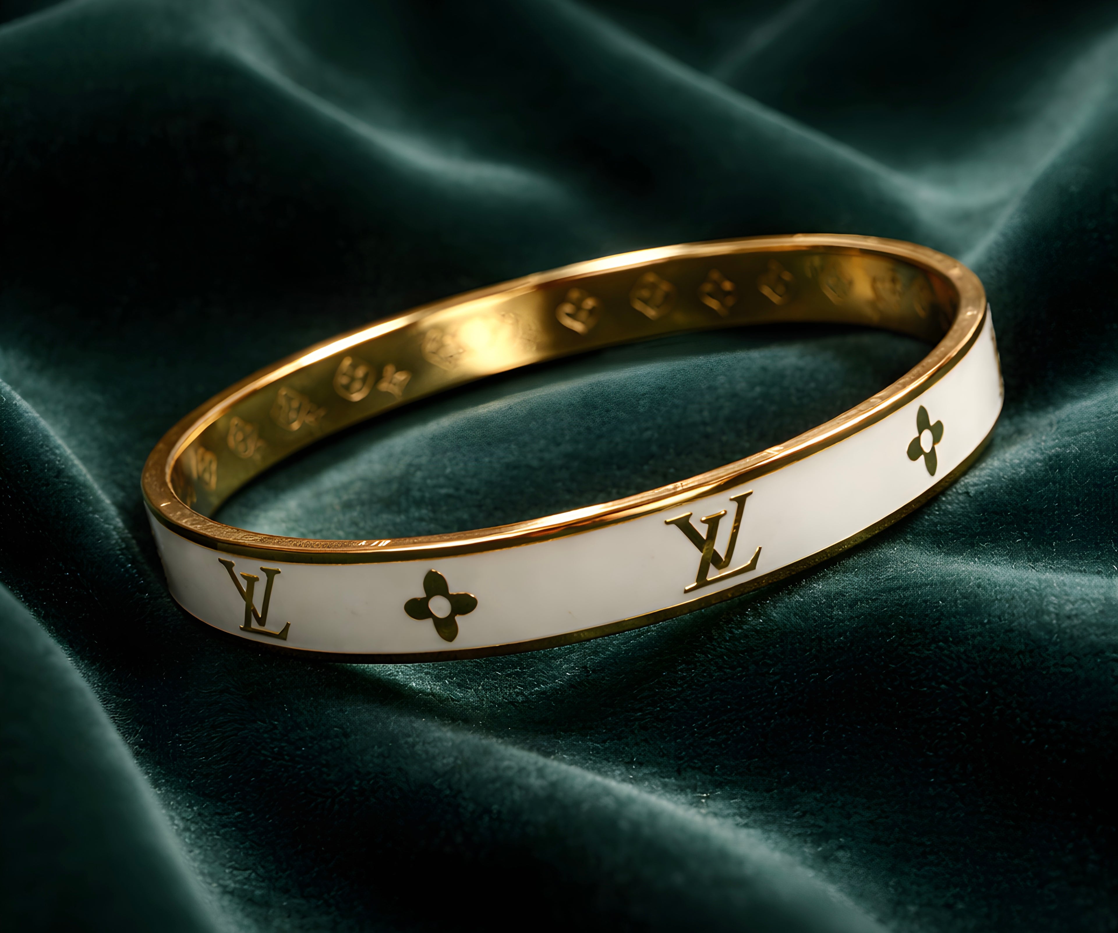 Luxurious Lv bracelet 304 stainless steel 18k gold plated