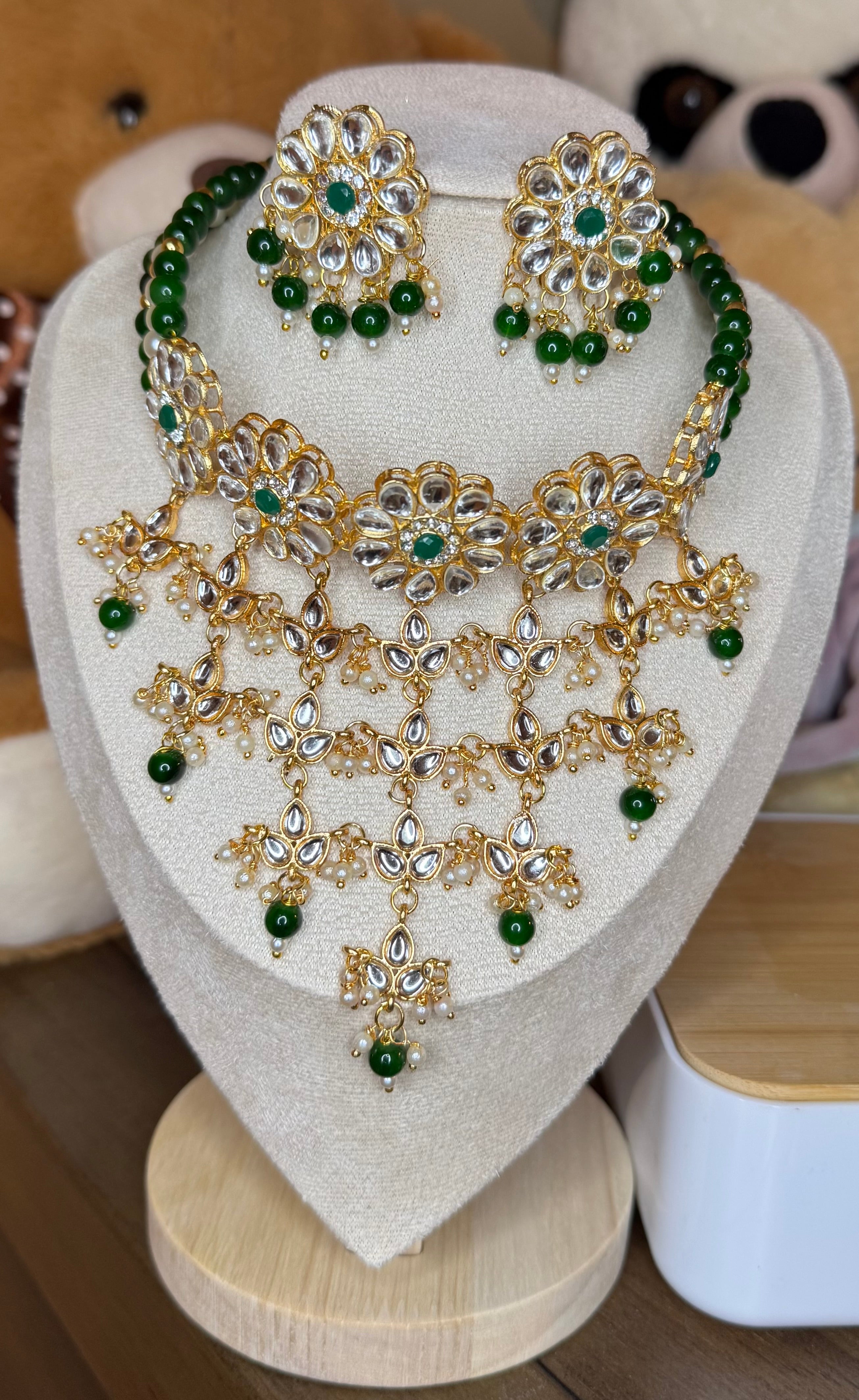 Handmade Beautiful kundan necklace set❤️