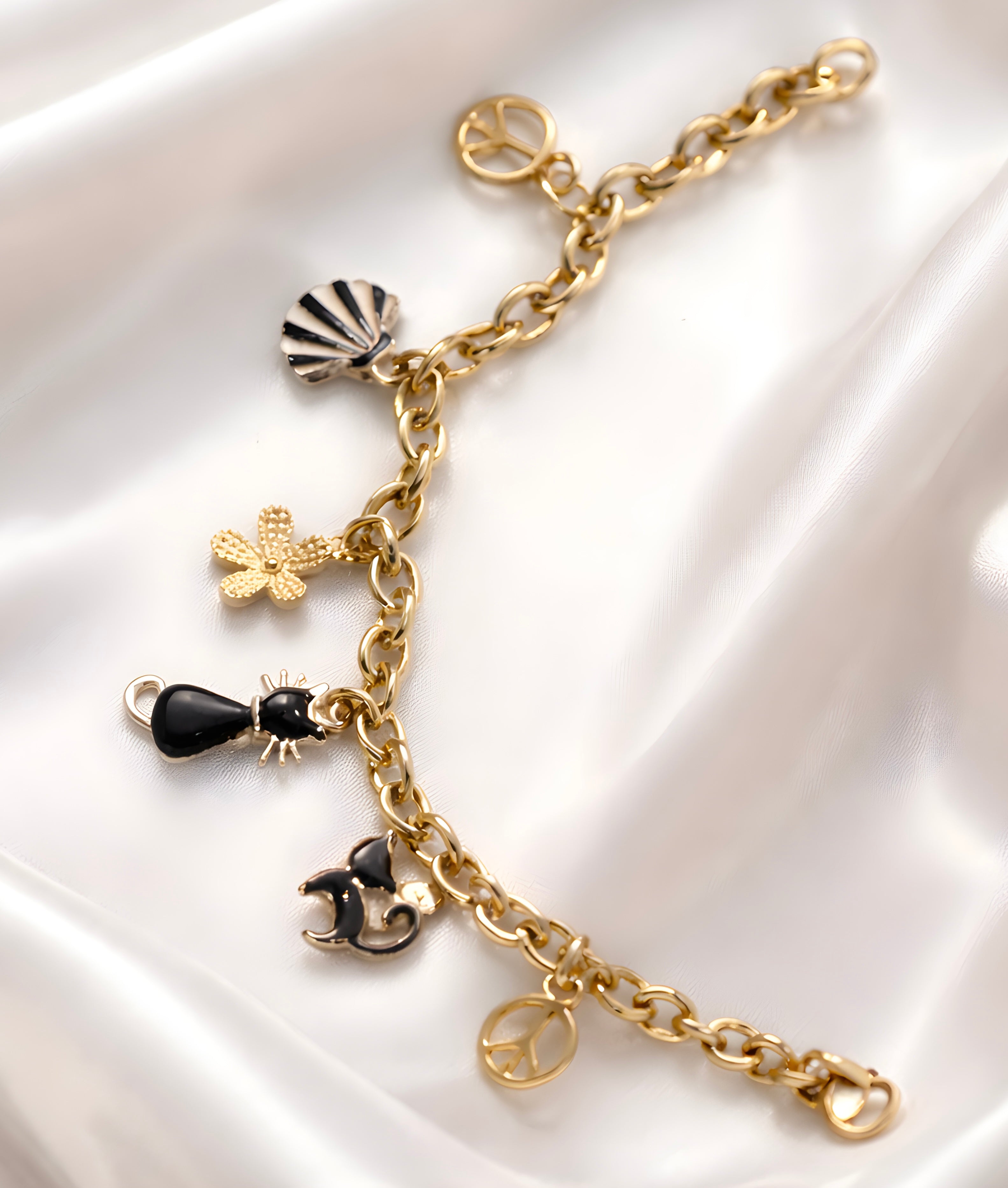 Casual gold charm handmadecustomized bracelet