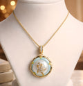 Vintage-style circular pendant necklace