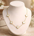 clover-motif pendant