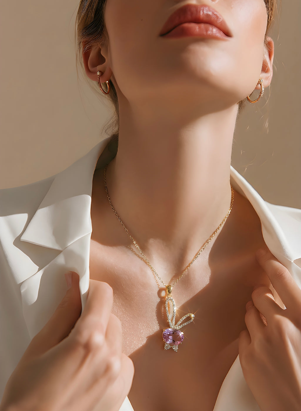 Rabbit-shaped pendant necklace