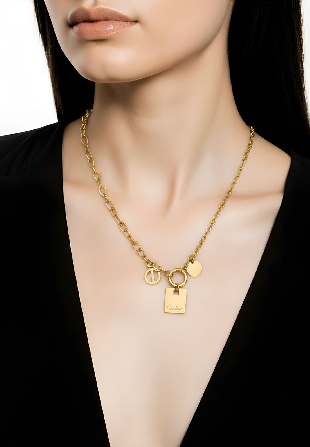 Gold-toned charm pendantnecklace